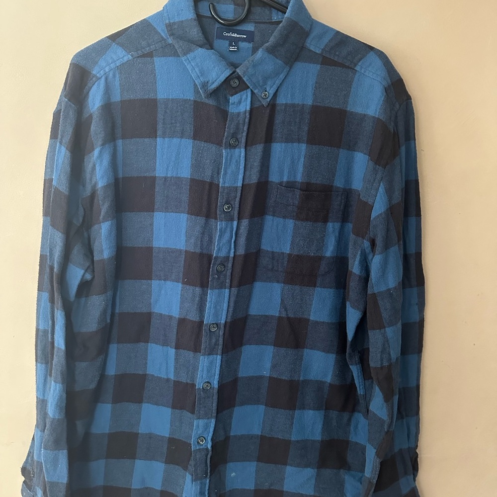 Croft & Barrow Blue and Black Plaid Men's Shirt